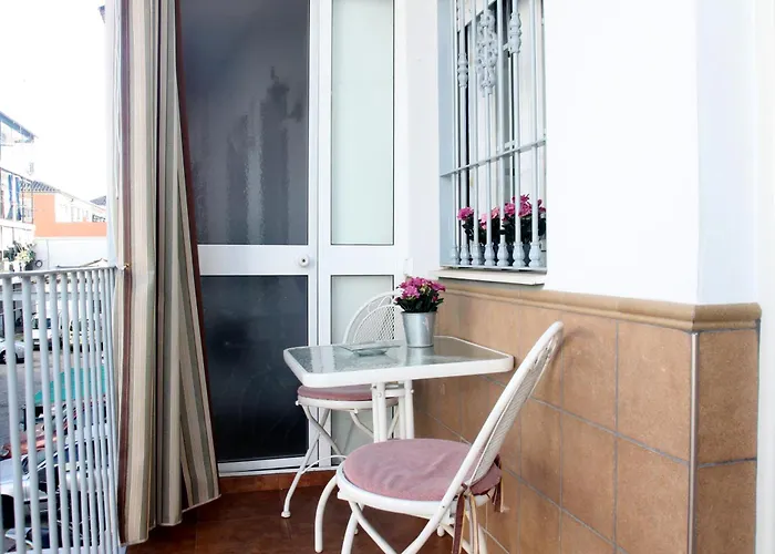 Mirando A La Mezquita *