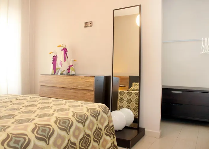 Mirando A La Mezquita Apartment *